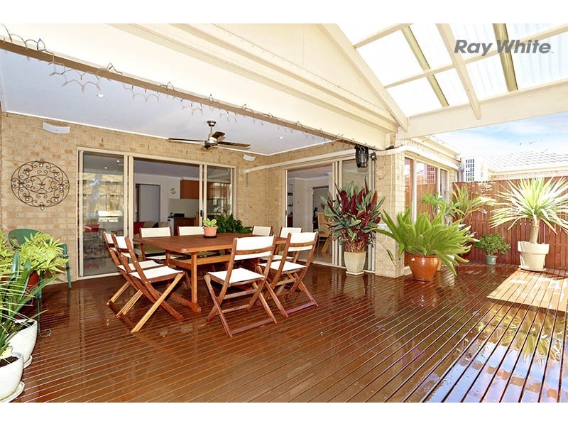 13 Windsor Court, Hillside VIC 3037