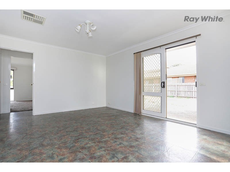 38 Hilton Way, Melton West VIC 3337