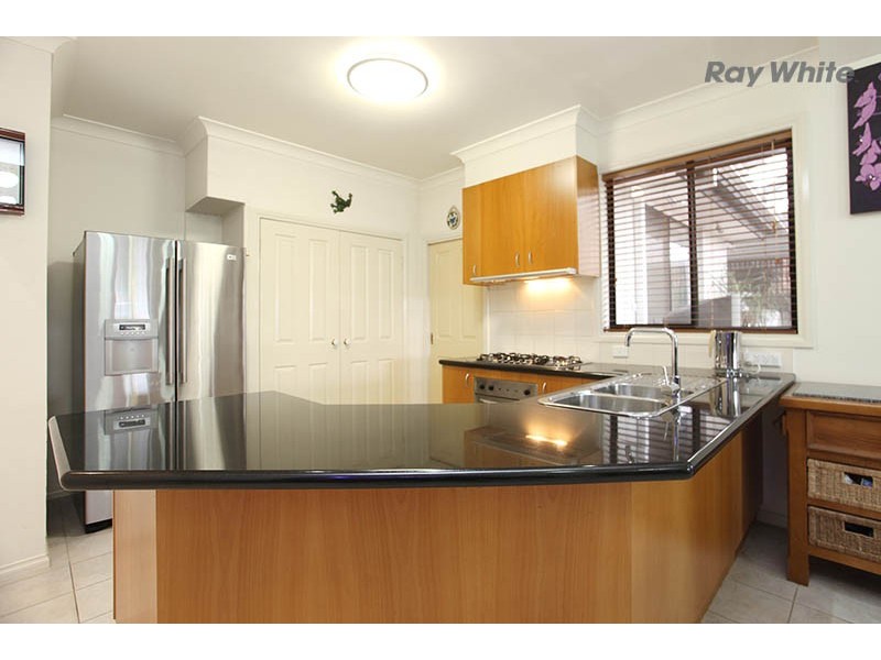 28 Cardinia Crescent, Taylors Hill VIC 3037