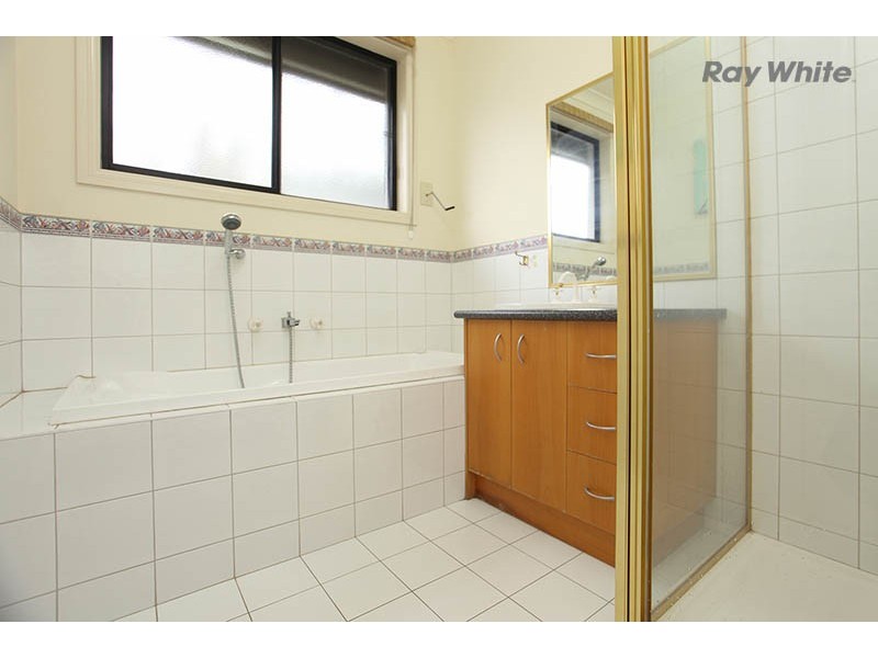 28 Cardinia Crescent, Taylors Hill VIC 3037