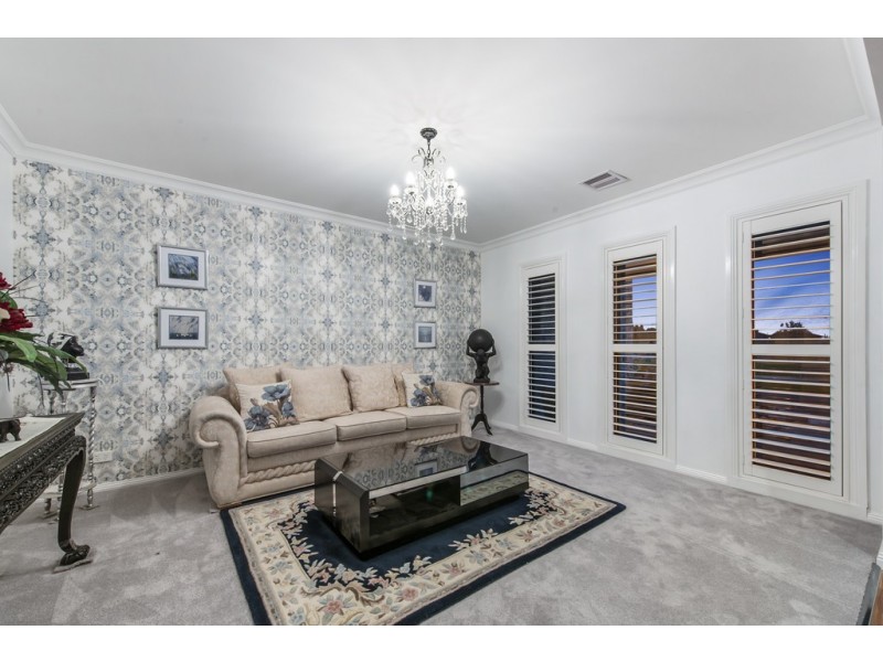 47 George Street, Taylors Hill VIC 3037