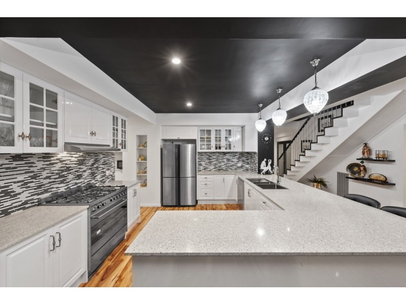 47 George Street, Taylors Hill VIC 3037