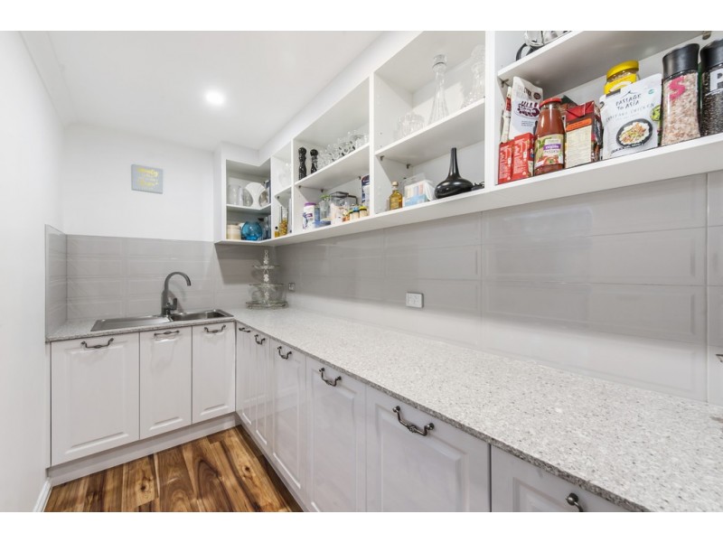 47 George Street, Taylors Hill VIC 3037