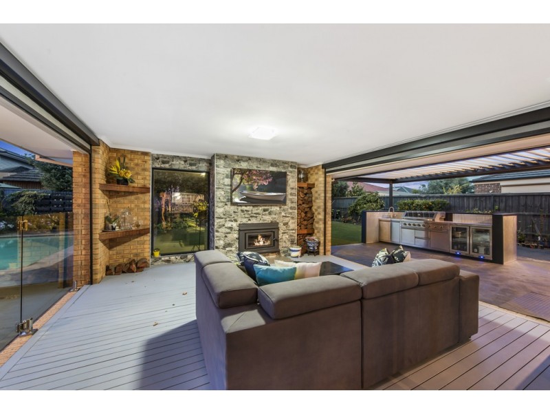 47 George Street, Taylors Hill VIC 3037