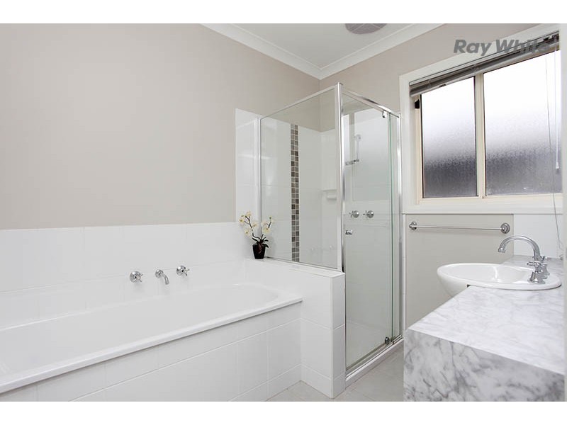 9 Viridian Drive, Hillside VIC 3037