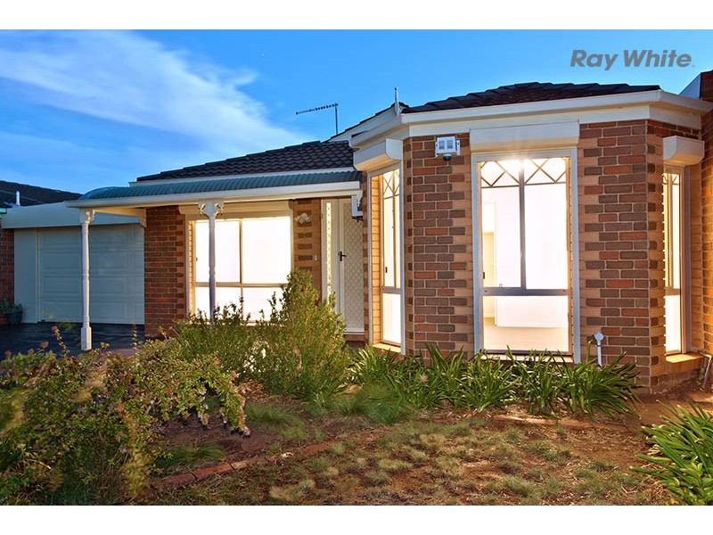 7 Alexander Close, Delahey VIC 3037