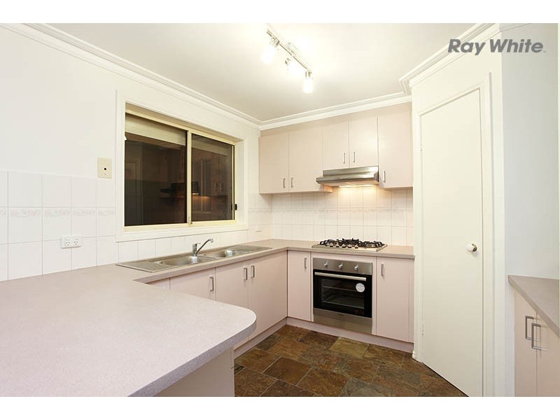 7 Alexander Close, Delahey VIC 3037