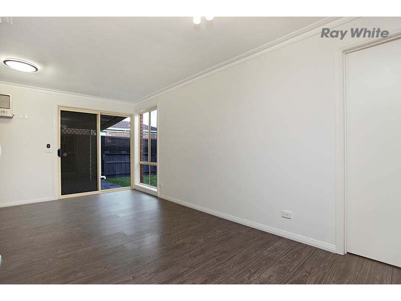 7 Alexander Close, Delahey VIC 3037