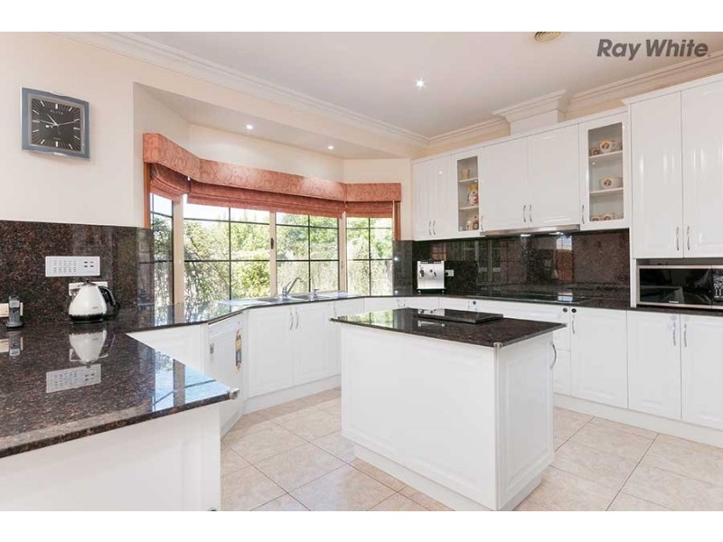 5 Imperial Court, Hillside VIC 3037