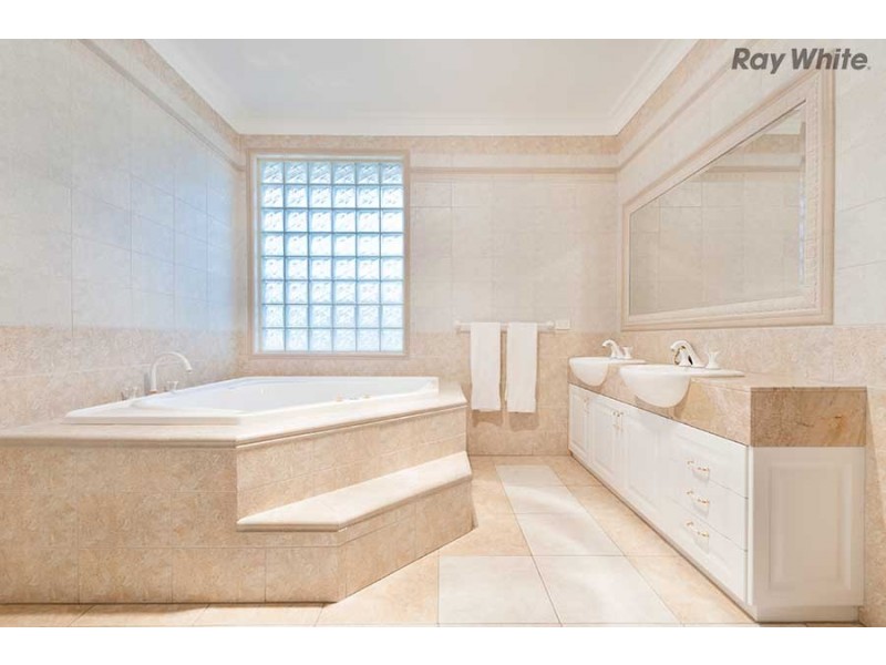 5 Imperial Court, Hillside VIC 3037