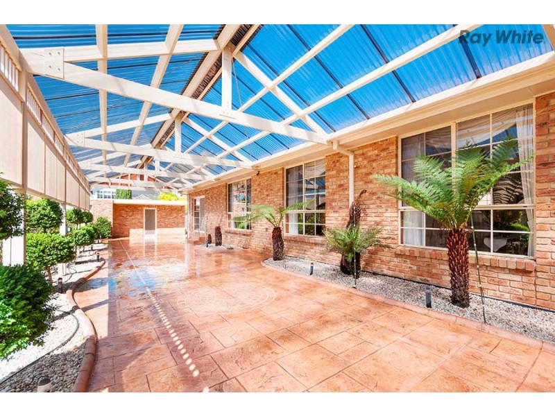 5 Imperial Court, Hillside VIC 3037