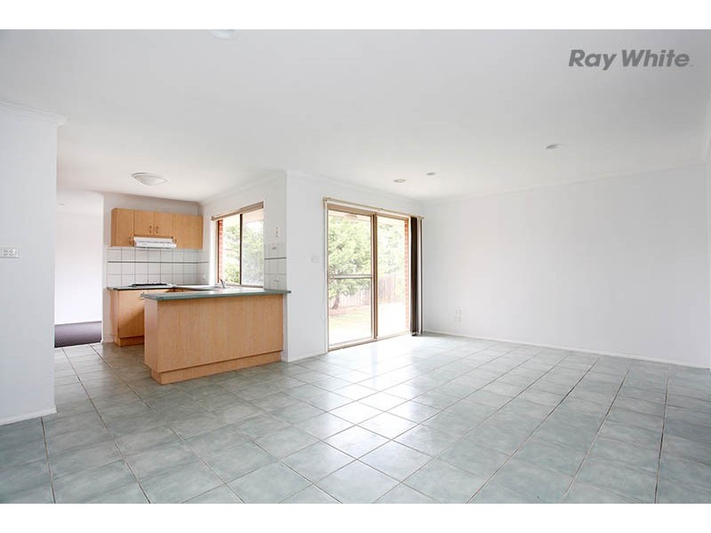 6 Twyford Close, Hillside VIC 3037