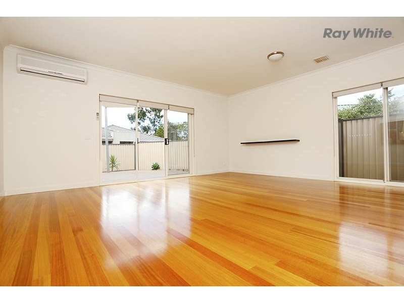 2/546 Melton Highway, Sydenham VIC 3037