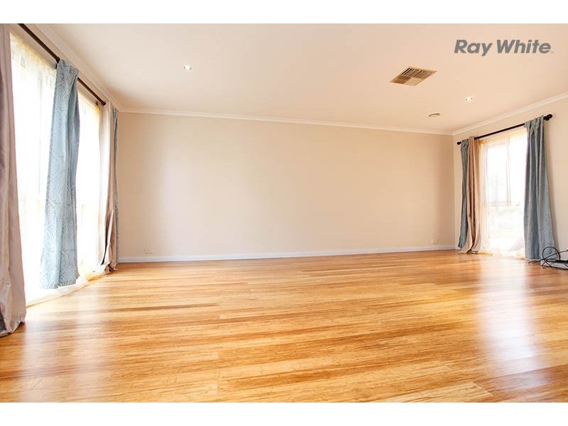 4 Nottingham Way, Sydenham VIC 3037