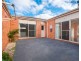 1/6 Stratheden Court, Sydenham VIC 3037