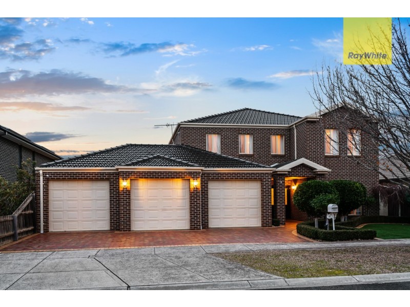 18 Rushcutters Place, Taylors Hill VIC 3037