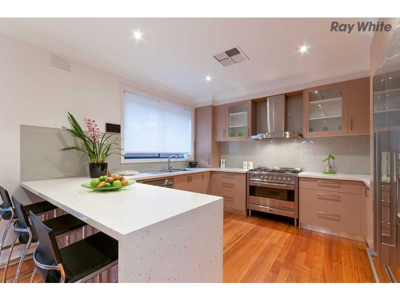 43 Pindari Avenue, Taylors Lakes VIC 3038