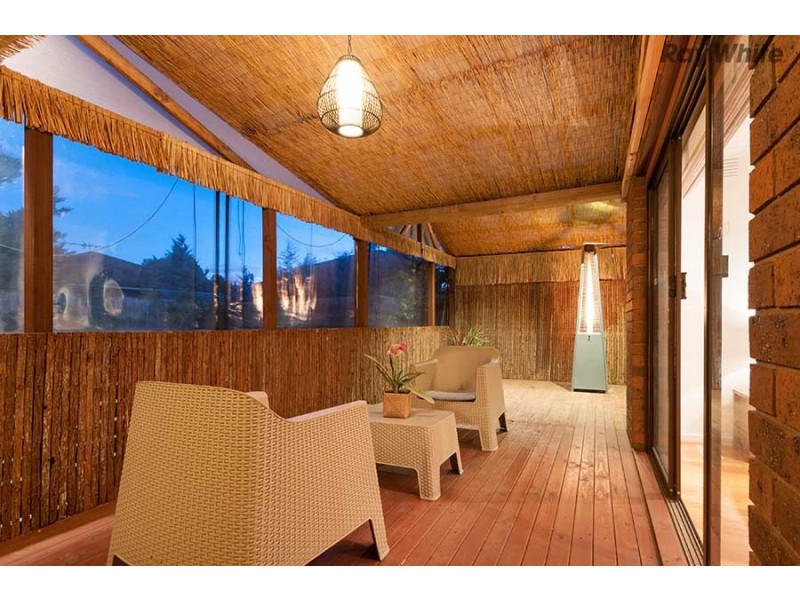 43 Pindari Avenue, Taylors Lakes VIC 3038