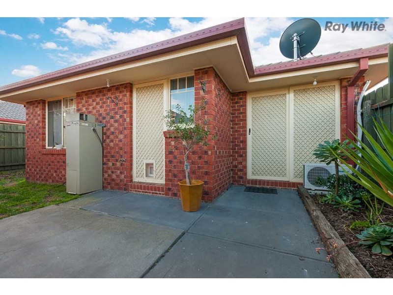 1/19 Santolin Drive, Hillside VIC 3037