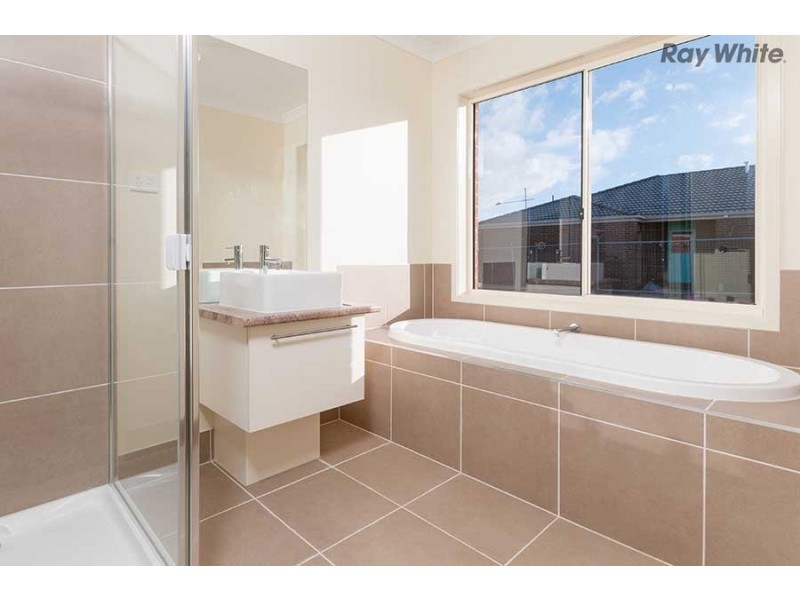 47 Mint Boulevard, Melton West VIC 3337
