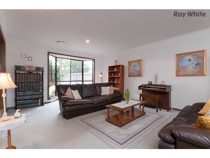 11 Chicquita Close, Keilor Downs VIC 3038