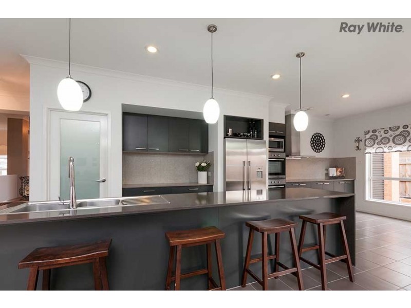 49 Chancery Way, Taylors Hill VIC 3037