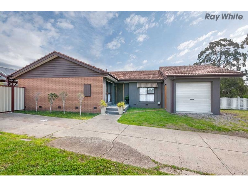7 Perrett Avenue, St Albans VIC 3021