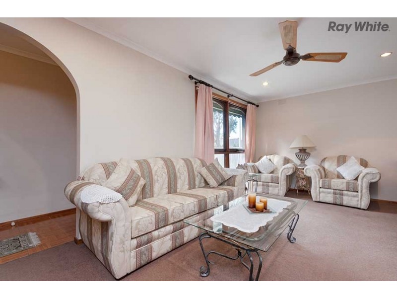 7 Perrett Avenue, St Albans VIC 3021