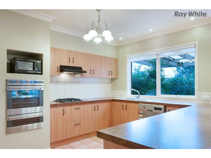 5 Pimelea Way, Hillside VIC 3037