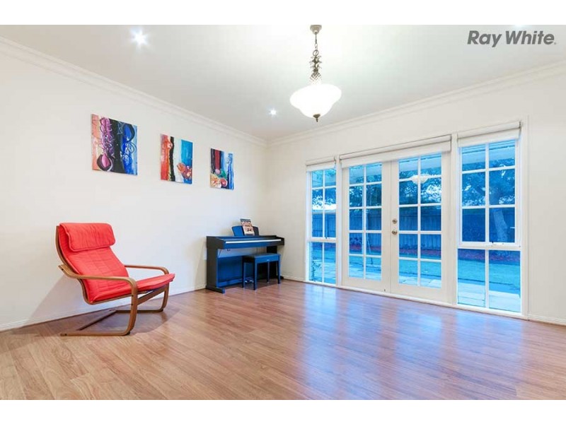 5 Pimelea Way, Hillside VIC 3037