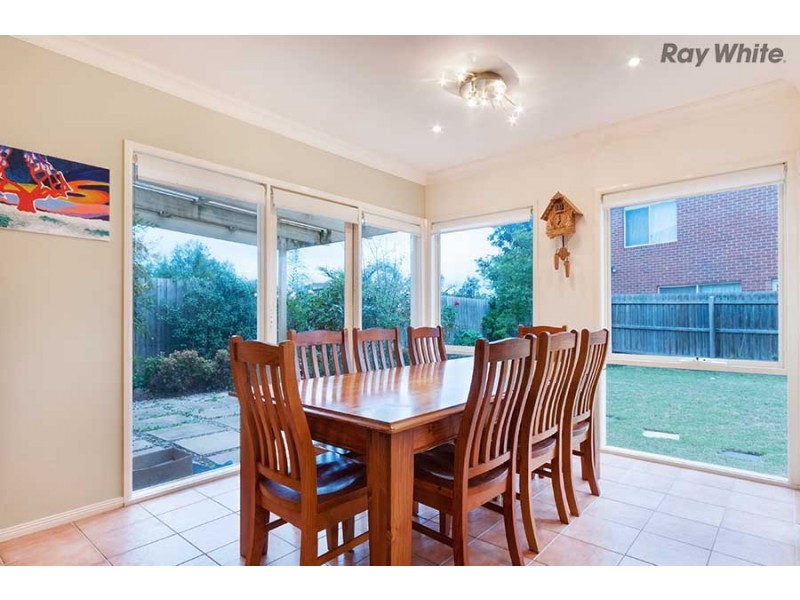 5 Pimelea Way, Hillside VIC 3037