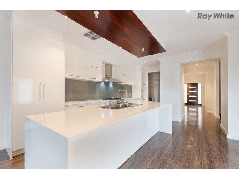 30 Adams Drive, Plumpton VIC 3335
