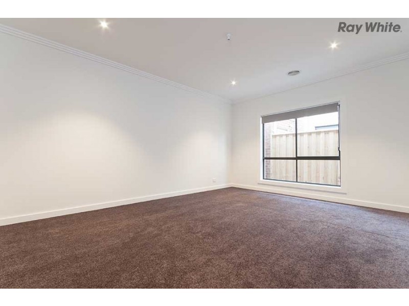 30 Adams Drive, Plumpton VIC 3335