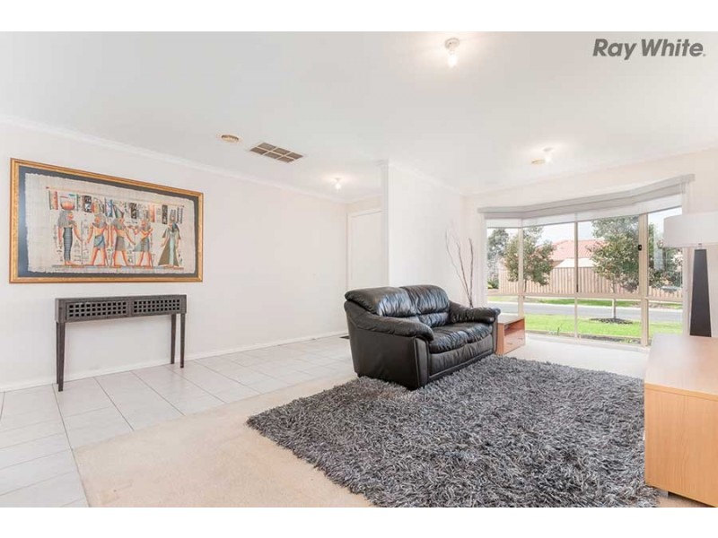 17A Di Berardino Way, Hillside VIC 3037