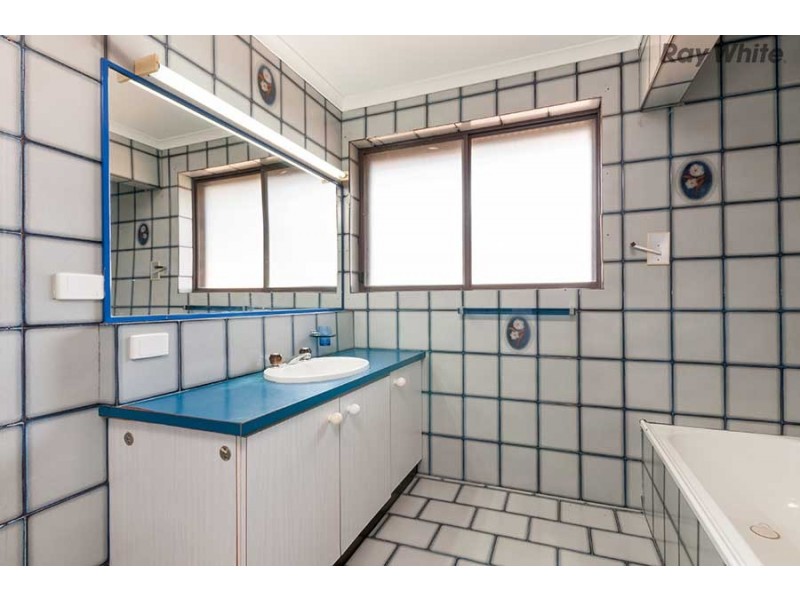 6 Apollo Road, Taylors Lakes VIC 3038