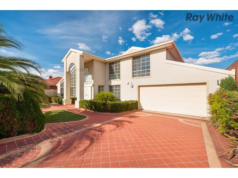 12 Nepean Court, Taylors Lakes VIC 3038