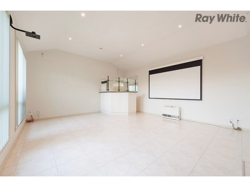 12 Nepean Court, Taylors Lakes VIC 3038