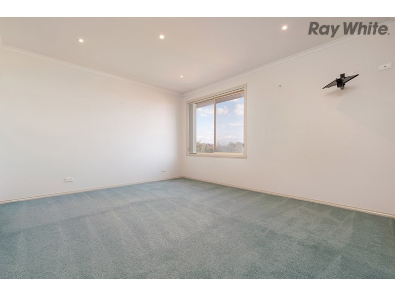 12 Nepean Court, Taylors Lakes VIC 3038