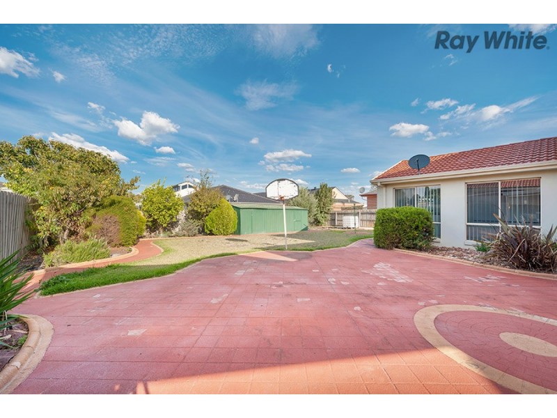 12 Nepean Court, Taylors Lakes VIC 3038