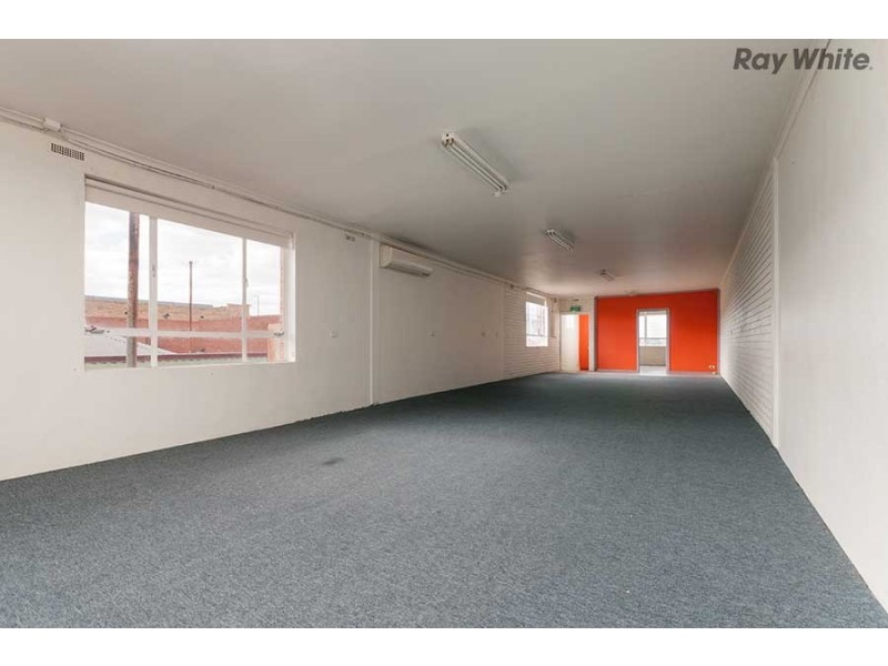 21a Sun Crescent, Sunshine VIC 3020