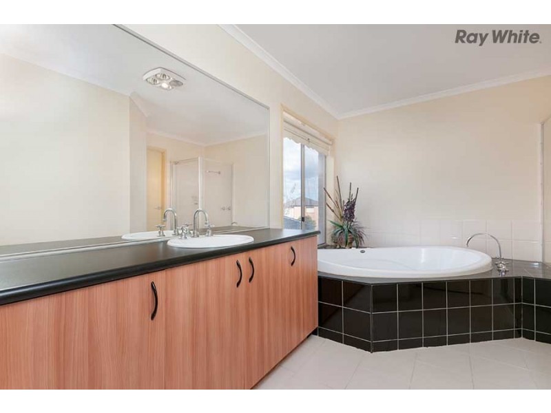 30 Stenson Road, Kealba VIC 3021