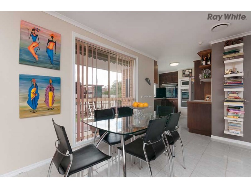 2 Chelmsford Crescent, St Albans VIC 3021