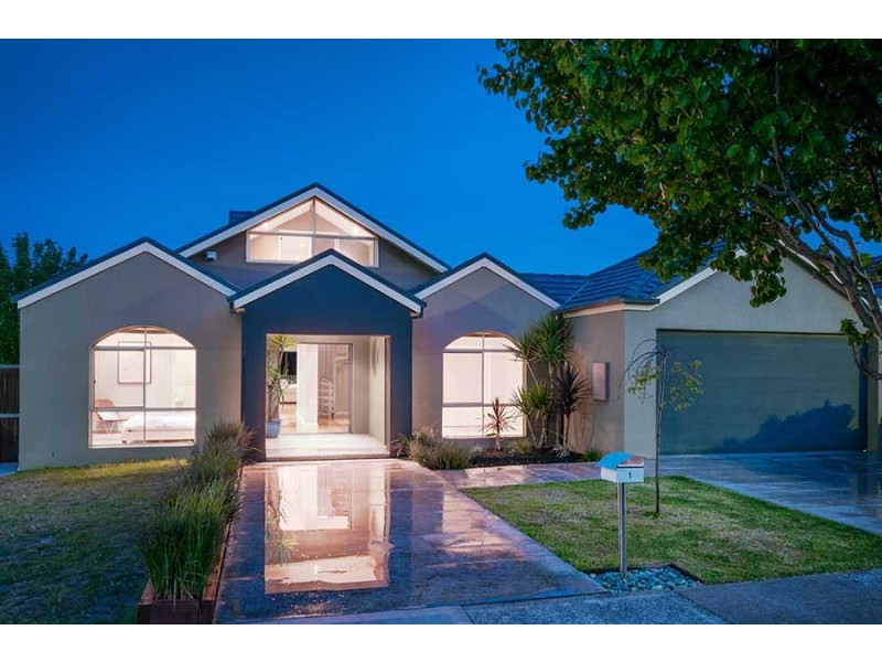 1 Brighton Place, Taylors Hill VIC 3037