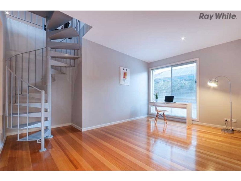 1 Brighton Place, Taylors Hill VIC 3037