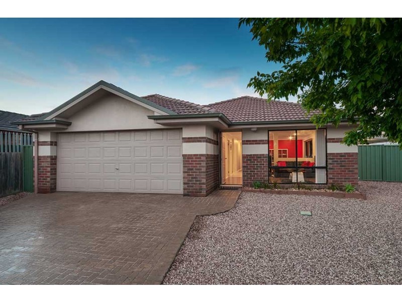 12 Mathisen Terrace, Hillside VIC 3037