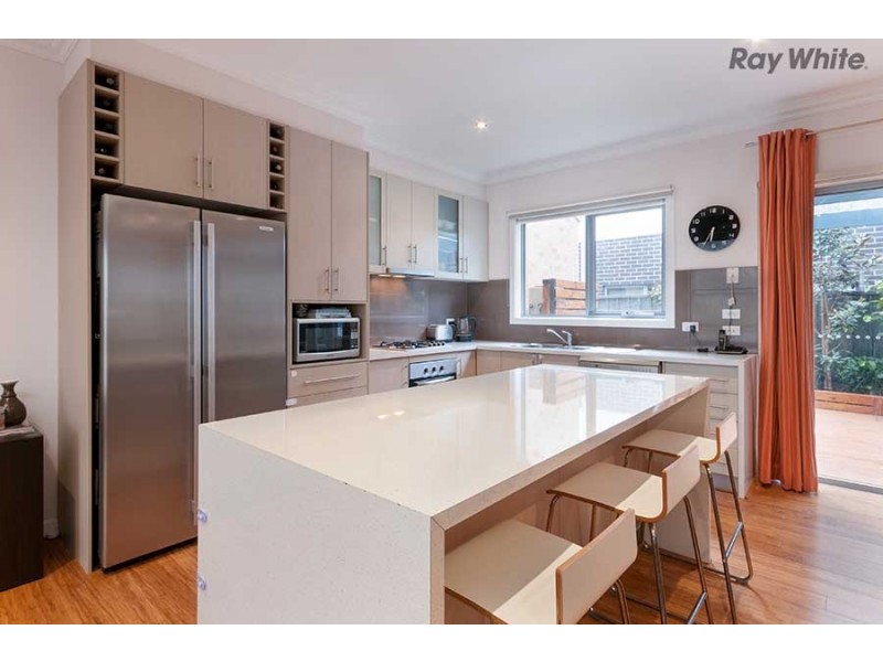 2 Brunton Avenue, Caroline Springs VIC 3023