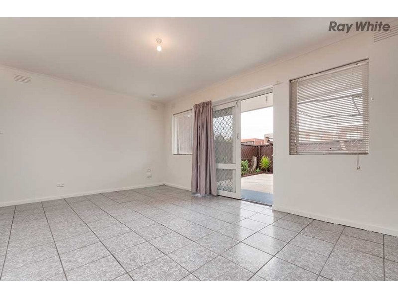 2/14 John Street, St Albans VIC 3021