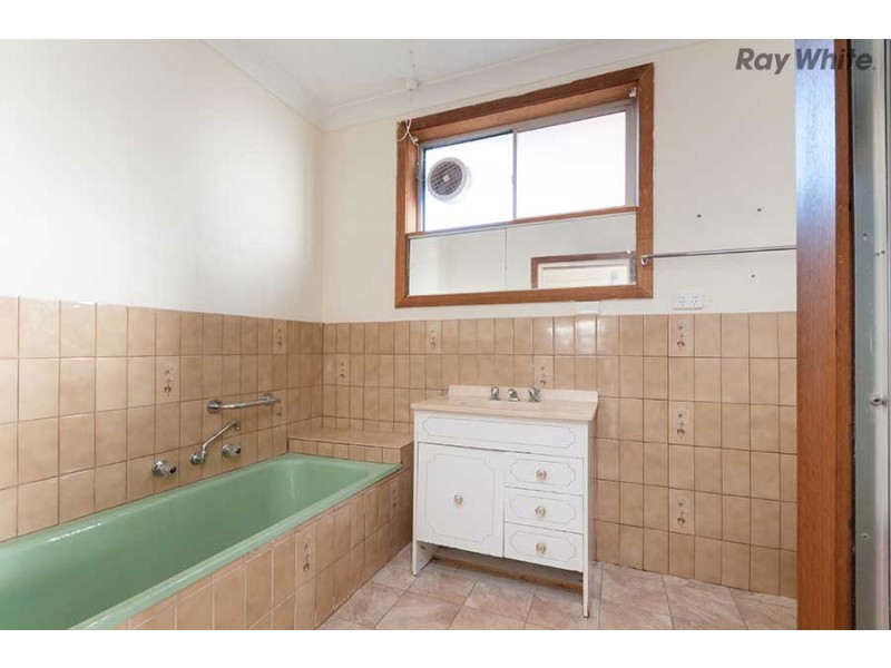 18 Langtree Avenue, Pascoe Vale South VIC 3044