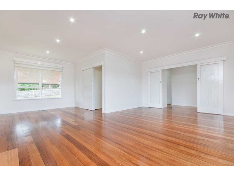 16 Dianne Street, Doncaster East VIC 3109