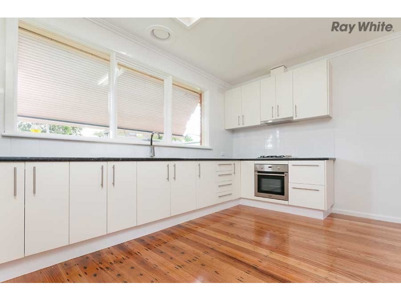 16 Dianne Street, Doncaster East VIC 3109